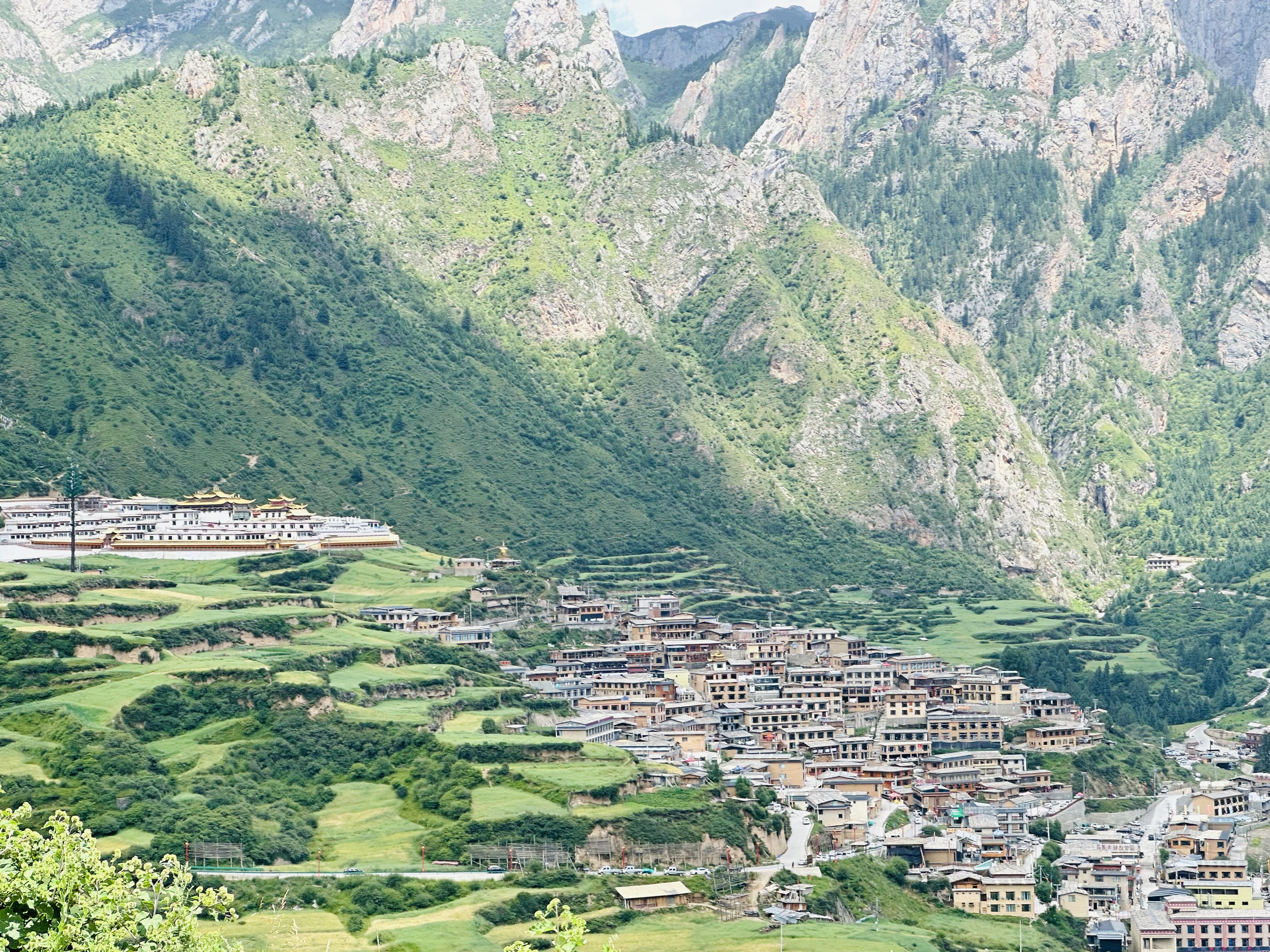 扎尕那